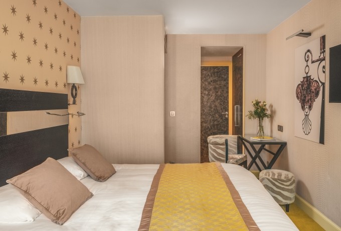 Hotel Le Petit Paris - Deluxe Room